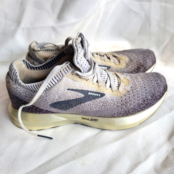 Brooks Shoes - Brooks Gray Running Shoes